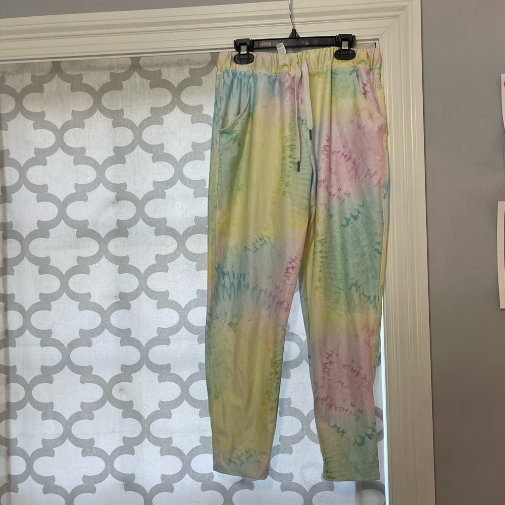 Size small tie-dye sweatpants